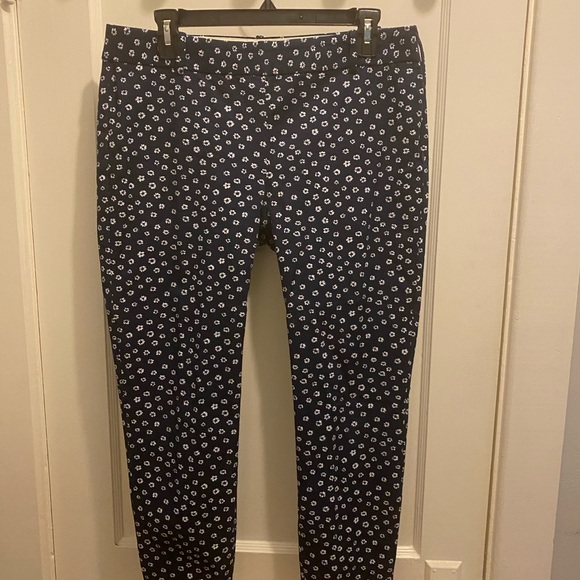 patterned work trousers